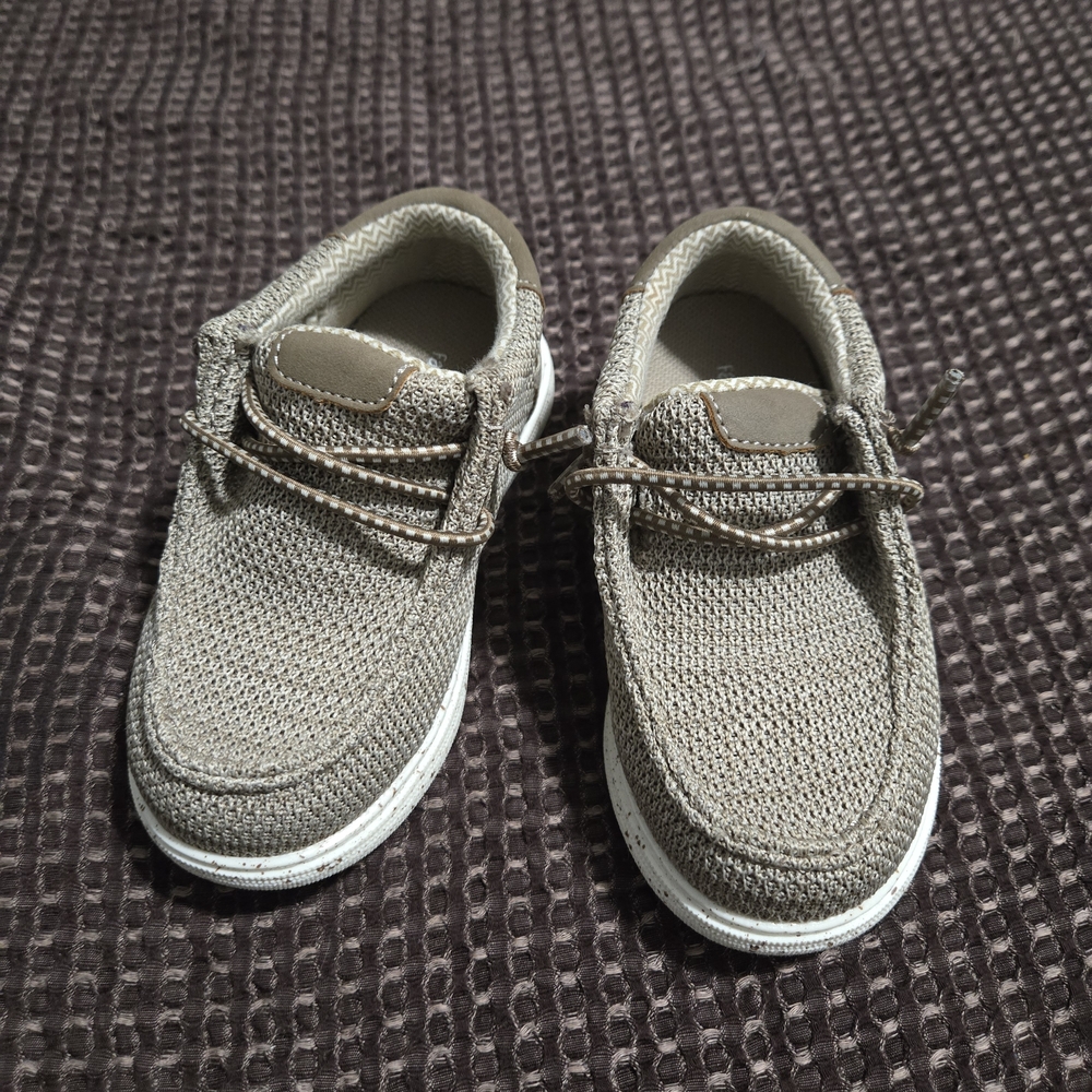 Falls Creek Kids Moccasins in Tan